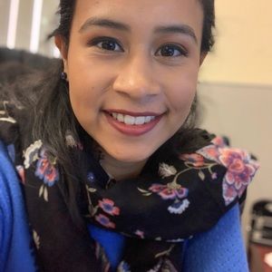 Meet your Posher, Valerie